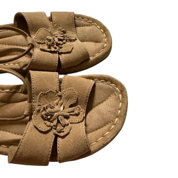 Earth Tan Floral Open-Toe Womens Sandals With Cushioned Sole size 7 - Picture 5 of 9